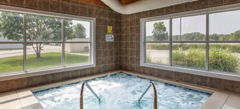 科拉尔维尔I-80舒适套房酒店(Comfort Suites Coralville I-80)图片