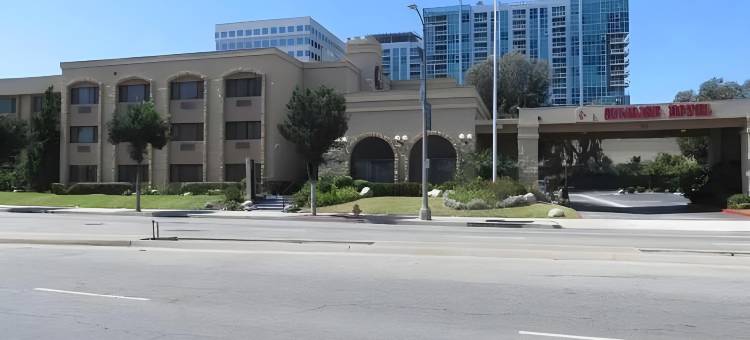 港口旁的旅馆和套房(Portside Inn & Suites)图片