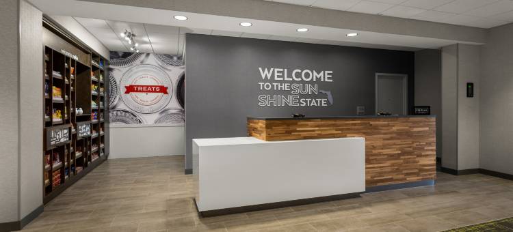 陆思金I-75欢朋酒店与套房(Hampton Inn & Suites by Hilton Ruskin I-75)图片