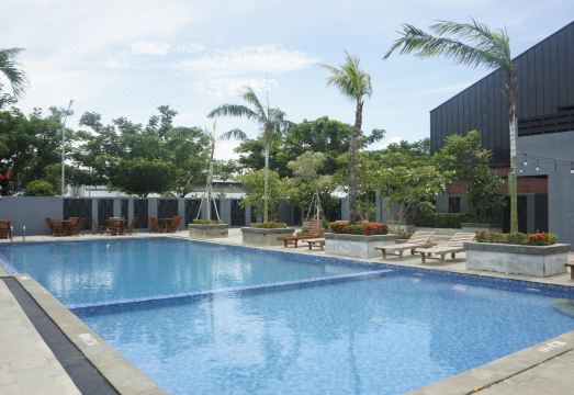 Fieris Hotel & Convention Kertajati Hotel Overview