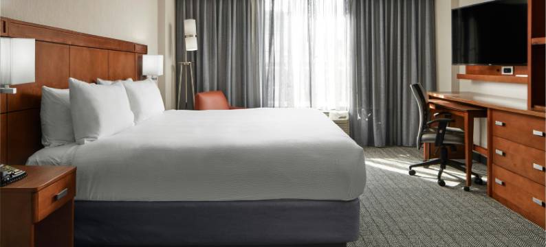 夏洛茨维尔大学医学中心万怡酒店(Courtyard Charlottesville - University Medical Center)图片