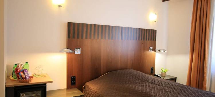 阿里纳酒店(Hotel Arina)图片