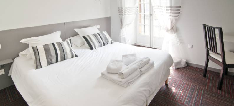 卡托客栈 - 罗氏酒店(Auberge le Cantou - Hôtel Roche)图片