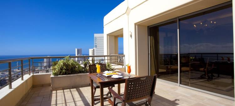 贝鲁特拉乌什温德姆华美达广场酒店(Ramada Plaza by Wyndham Beirut Raouche)图片