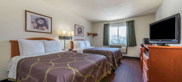 登顿速8酒店(Super 8 by Wyndham Denton)图片