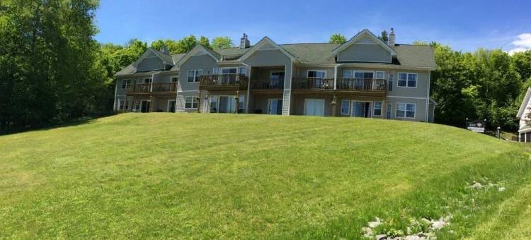 哈利伯顿高地度假公寓(GetAways at Haliburton Heights)图片