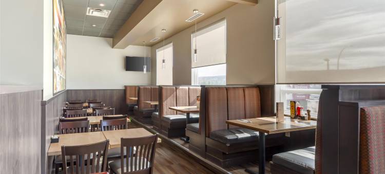 贝斯特韦斯特优质欣顿优质套房酒店(Best Western Plus Hinton Inn  Suites)图片