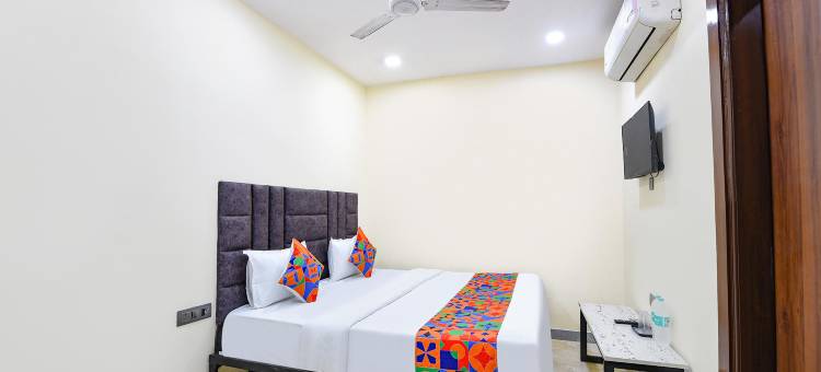 Fabhotel 亚什公寓(FabHotel Yash Residency - Yamuna Sports Complex)图片