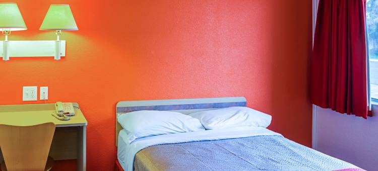 波特维尔6号汽车旅馆(Motel 6 Porterville, CA)图片