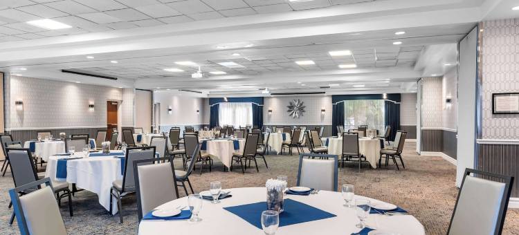 阿比贝斯特韦斯特优质酒店(Best Western Plus Abbey Inn)图片