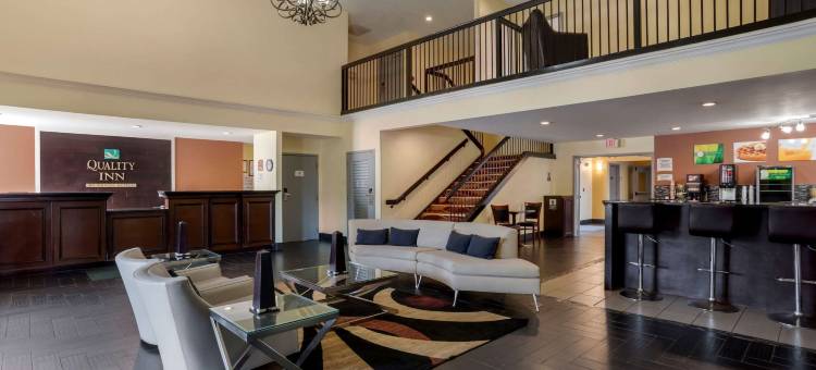 凤凰城哥伦布凯艺酒店(Quality Inn Phenix City Columbus)图片