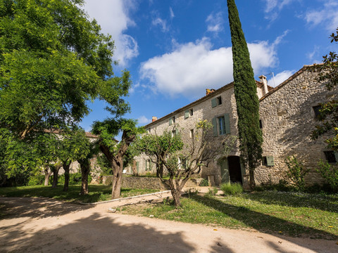 马斯德拉夏贝尔酒店