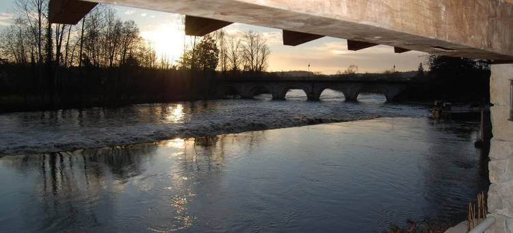 里弗斯岛屿酒店(Les Rives de l'Isle)图片
