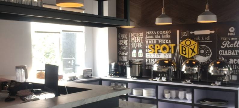 科迪里前一旅馆(Front One Inn Kediri)图片