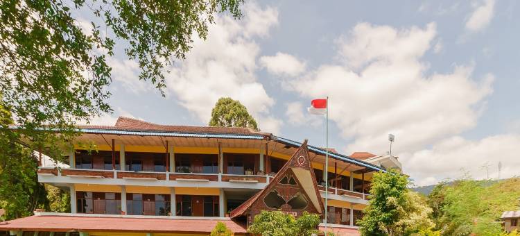 红多兹酒店-图科图克多巴湖(RedDoorz @ Tuktuk Danau Toba)图片