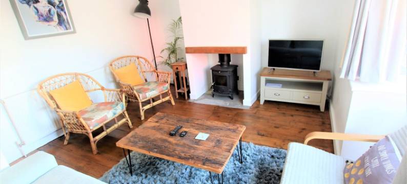 现代家居在友好的伊斯顿 - 免费停车(Contemporary Home in Friendly Easton, Free Parking)图片