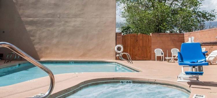 伊康套房旅馆(Econo Lodge Inn & Suites)图片