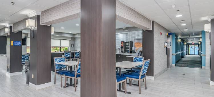 普拉特维尔蒙哥马利戴斯套房酒店(Days Inn & Suites by Wyndham Prattville-Montgomery)图片