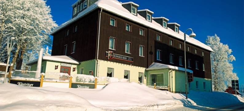 施瓦尔兹罗斯餐厅酒店(Schwarzes Ross Hotel & Restaurant Oberwiesenthal)图片