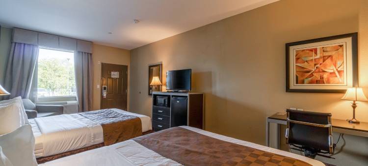 OYO 近沙纳 TX 的莫尔顿旅馆及套房(Moulton Inn &  Suites by OYO Near Shiner TX)图片