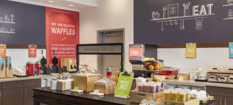 希尔顿旗下欢朋酒店及套房-基洛纳机场(Hampton Inn & Suites by Hilton Kelowna Airport BC)图片