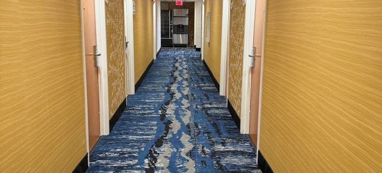 金斯顿普利茅斯湾呗盟套房酒店(Plymouth Bay Inn)图片