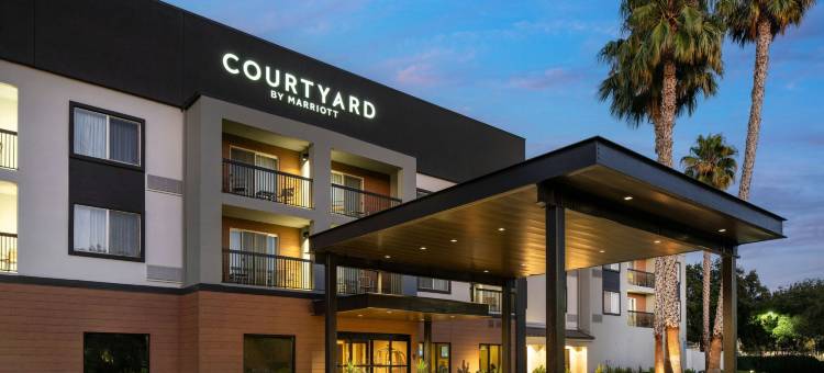 米尔皮塔斯硅谷万怡酒店(Courtyard Milpitas Silicon Valley)图片
