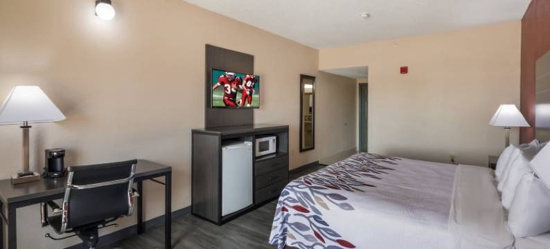 奥斯汀东庄园红顶套房酒店(Red Roof Inn & Suites Austin East - Manor)图片