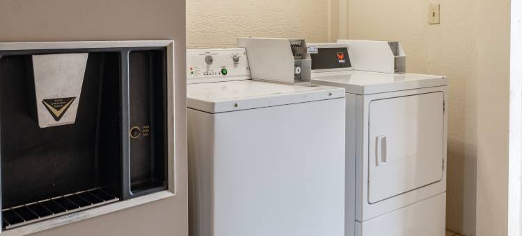 水牛城-TX红屋顶旅馆(Red Roof Inn Buffalo, TX)图片