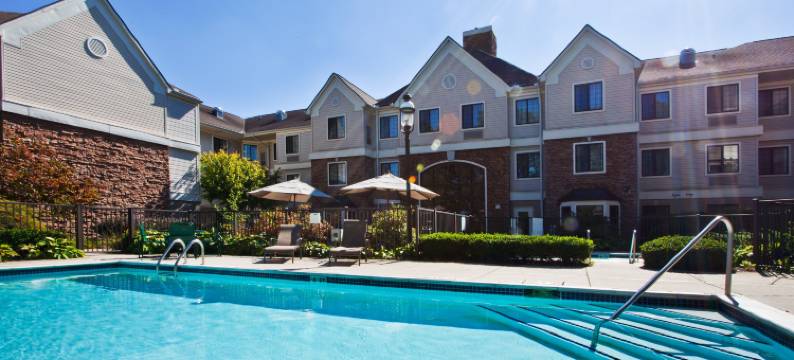 Staybridge Suites 底特律的乌蒂卡by IHG(Staybridge Suites DETROIT-UTICA by IHG)图片