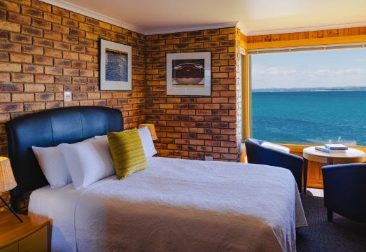 Stanley Village Waterfront AccommodationHotel Overview