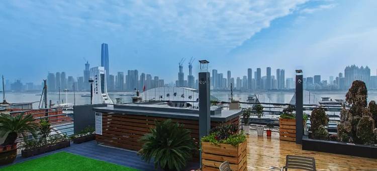 白玉兰酒店(武汉江滩南京路科技馆店)图片