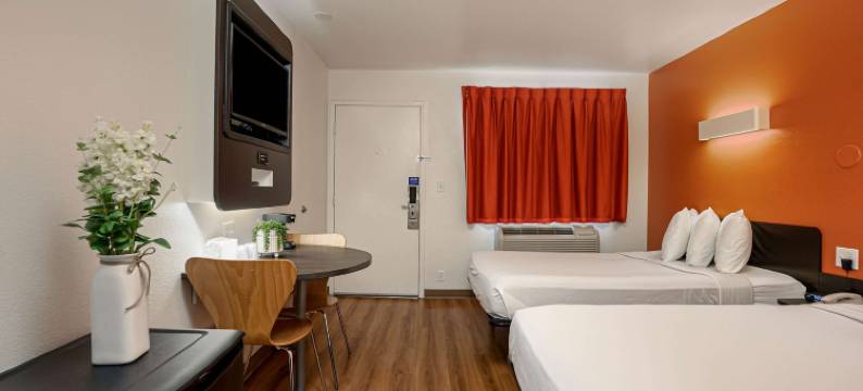 蒂梅丘拉历史老城6号汽车旅馆(Temecula, CA - Historic Old Town)图片