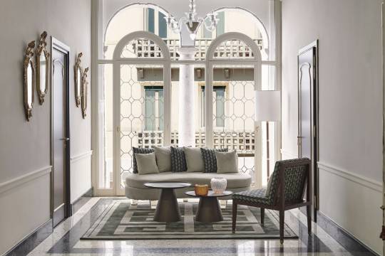 狄歐若小提琴酒店