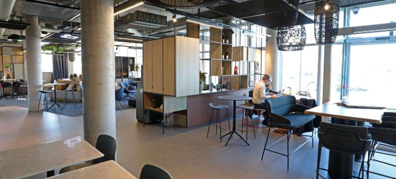 宜必思布尔昆雅里昂 Medipole 酒店(Ibis Bourgoin Jallieu Medipole)图片