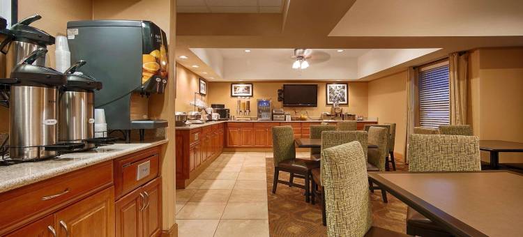 米沙沃卡贝斯特韦斯特优质酒店(Best Western Plus Mishawaka Inn)图片