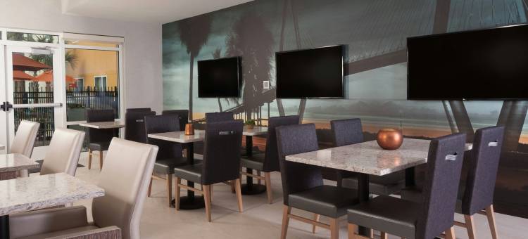 查尔斯顿机场会议中心TownePlace套房酒店(TownePlace Suites Charleston Airport/Convention Center)图片