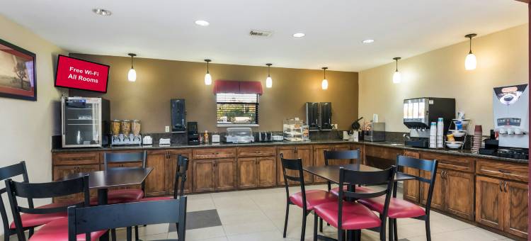 威利斯北康罗红顶酒店(Red Roof Inn Conroe North - Willis)图片