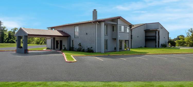 红屋顶酒店马迪逊维尔(Red Roof Inn Madisonville)图片
