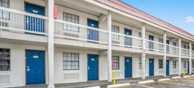 达拉斯市场中心6号汽车旅馆(Motel 6 Dallas, TX - Market Center)图片