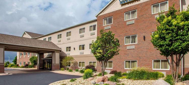 达文波特四城舒适套房酒店(Comfort Inn & Suites Davenport - Quad Cities)图片