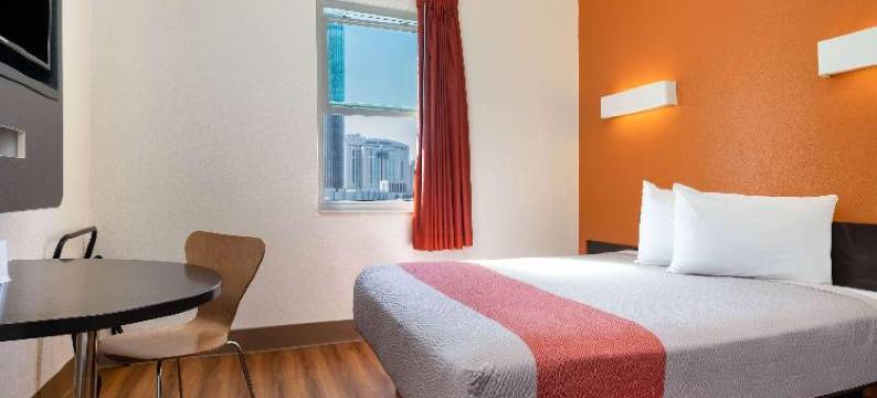 圣迭戈市中心6号汽车旅馆(Motel 6 San Diego, CA - Downtown)图片