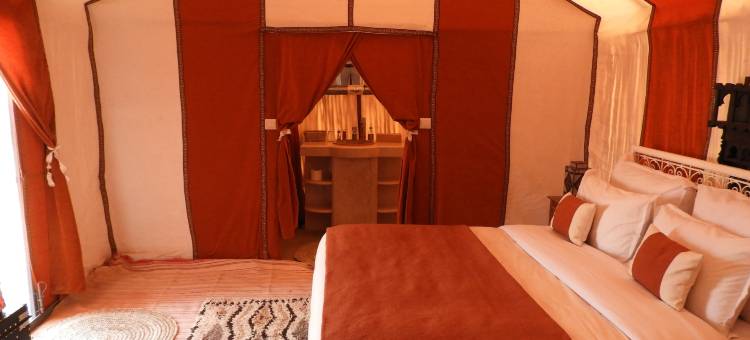 Sleeping in a Luxury Tent in Merzouga Desert !图片