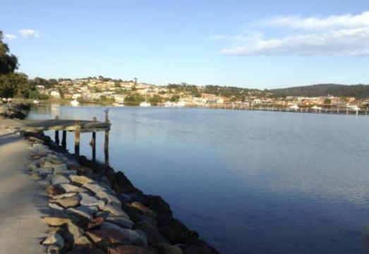 The Sands Holiday Apartments Hotel Overview