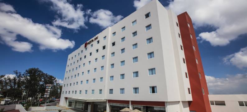 瓜达拉哈拉佩里菲里科波尼特嘉年华酒店(Fiesta Inn Guadalajara Periferico Poniente)图片