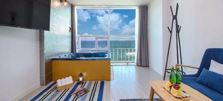 江陵阿拉水疗高级旅馆(Gangneung Ara Spa Pension)图片