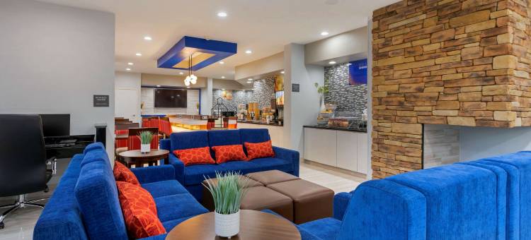 舒适套房酒店(Comfort Inn & Suites)图片