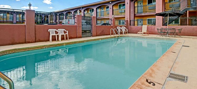 罗德威酒店-阿尔伯克基市中心Rt66(Rodeway Inn Albuquerque Downtown on Rt 66)图片