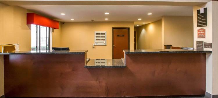 门罗酒店及高级宴会(Econo Lodge Inn & Suites Monroe)图片