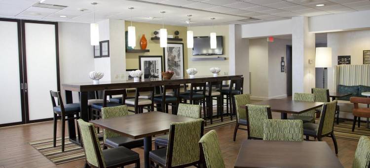 卡本代尔欢朋酒店(Hampton Inn Carbondale)图片